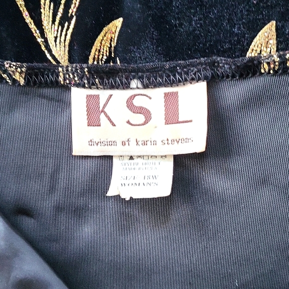 Women's Evening Dress Jacket Black Velvet Gold Floral Size 18W - Picture 8 of 8